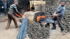 Come vengono realizzati gli alberi motore dei camion dallo scarto del tornio | Riciclare il metallo in componenti per impieghi gravosi