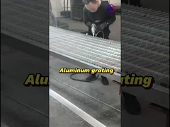 Piastra di gradino in acciaio inox liscio per griglie per vialetti cantiere