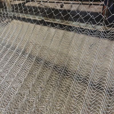 Hot Dip Galvanizing 4.5mm Chain Mesh Fencing Silver For Industrial Residential