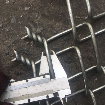 Altezza 1,5 m Fattoria 4,0 mm Diametro del filo di legame della catena Recinzione Galvanizzata