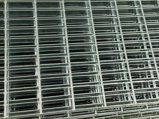 Drenaggio da pavimento in acciaio inossidabile con lamiera di griglia galvanizzata a caldo