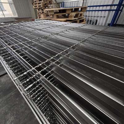 Gratificazione in acciaio saldato industriale a superficie liscia con tromba di 30 mm
