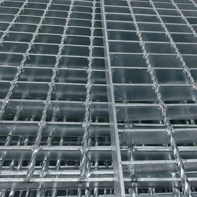 Griglia di sicurezza antiscivolo quadrata galvanizzata a bassa manutenzione
