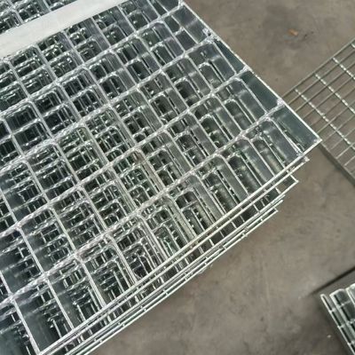 Griglie antiscivolo personalizzate per applicazioni industriali