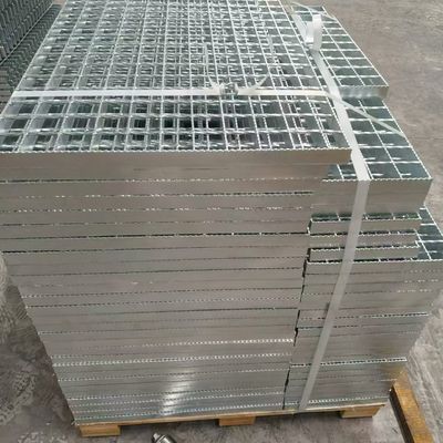 2 mm Flat Bar Heavy Duty Galvanized Saw Tooth Steel Grating con 40 mm di spaziatura tra le barre del cuscinetto