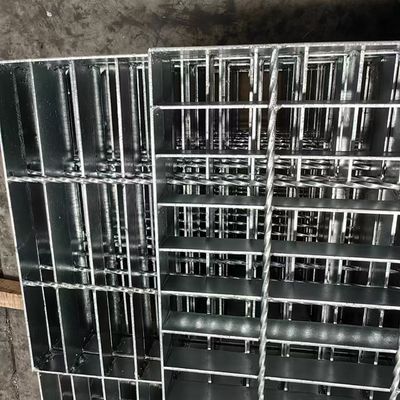 Griglia per pavimenti in acciaio tipo barra piatta per griglia in acciaio industriale moderna