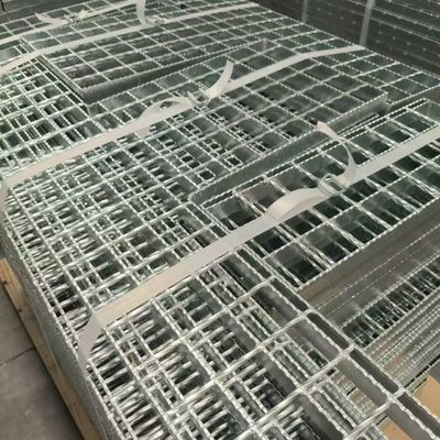 Griglie in acciaio con telaio in alluminio: leggere e resistenti alla corrosione