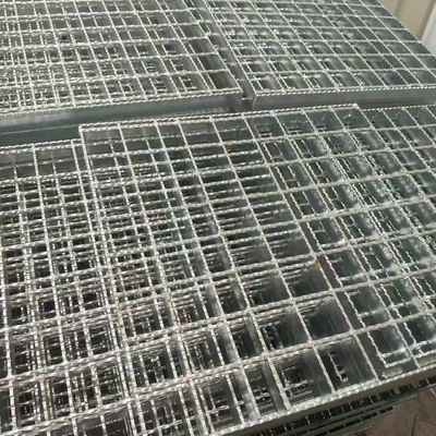 Griglie in acciaio facili da installare: risparmia tempo e fatica grazie a un'installazione rapida