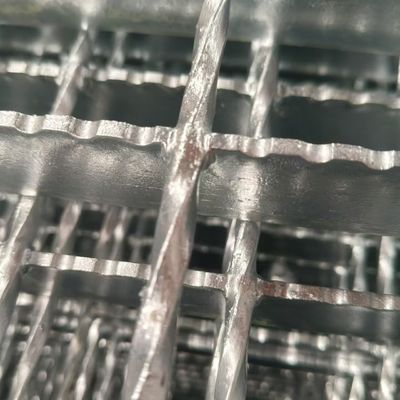 Griglia di sicurezza in acciaio 32*5 comune Garantire sicurezza ed efficienza sul posto di lavoro