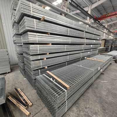 Griglia di acciaio industriale 3 mm Bar trasversale YB/T4001.1-2007 Superficie d'argento galvanizzato a caldo