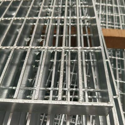 Griglia di acciaio leggero saldato solido resistente laminato a freddo in alluminio in polvere rivestito di vernice finitura per separare