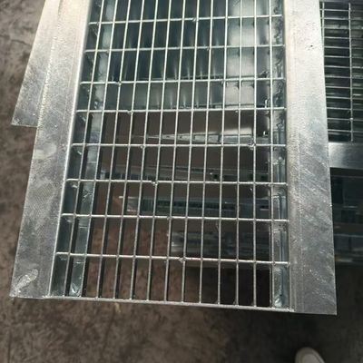 Superficie protettiva resistente alla corrosione e alla ventilazione