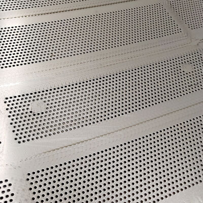 Piastra metallica perforata di precisione con lunga durata di vita e elevate prestazioni di compressione per l'industria